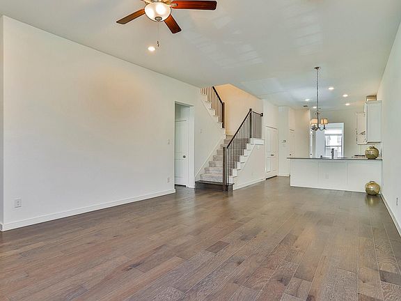 3rd image of 1187 Lake City Ave