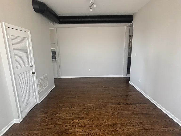 867 E Pershing Rd #2 — Photo 9