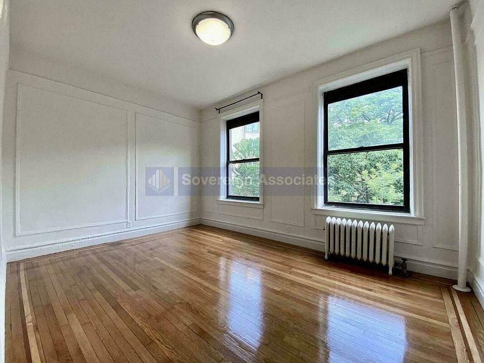 1st image of 652 W 163rd St #39A