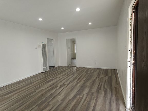 4th image of 10223 Woodworth Ave APT 3