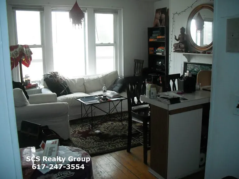 17 Aberdeen St #5 — Photo 1