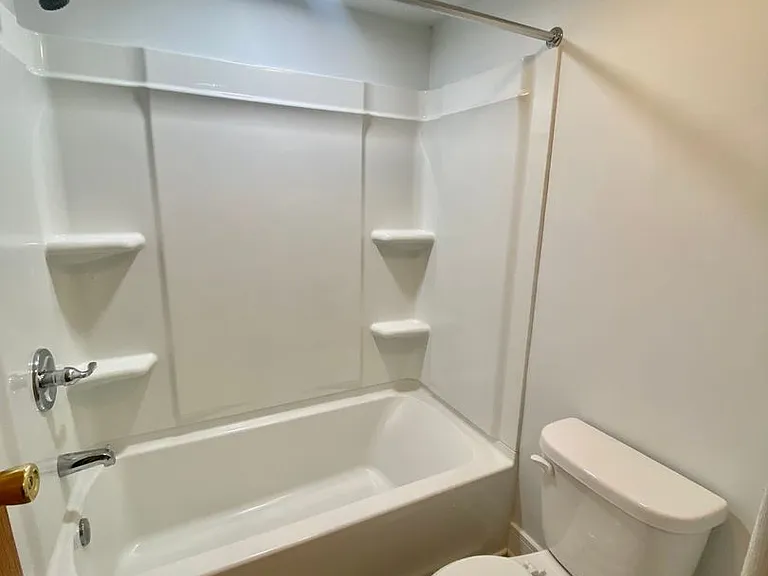 504 Saint Johns St — Photo 101