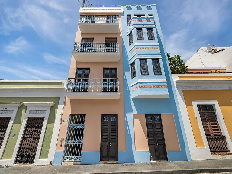 311 Calle De La Luna #2B — Photo 1