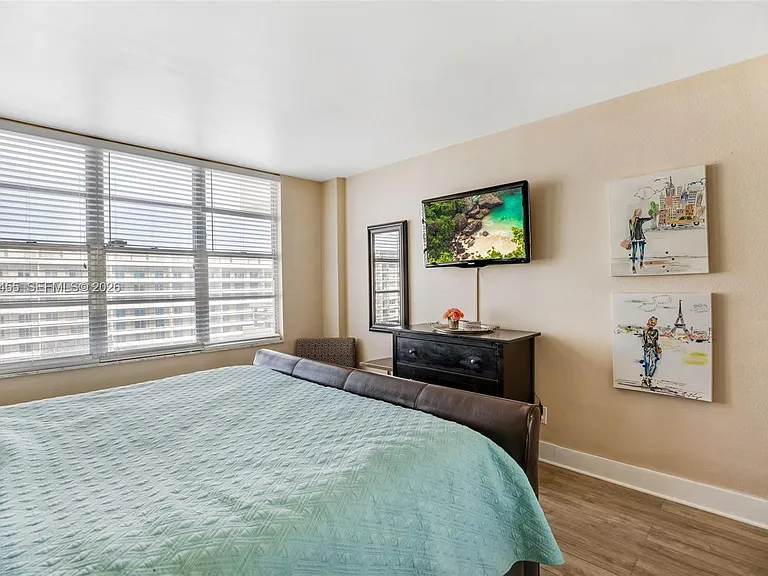 5600 Collins Ave #16B — Photo 16