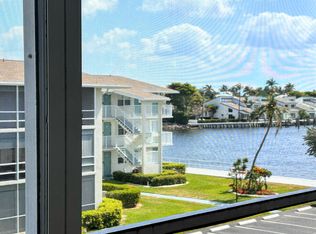450 Horizons E APT 305, Boynton Beach, FL 33435