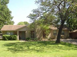 811 Rio Grande Ln, Bryan, TX 77801