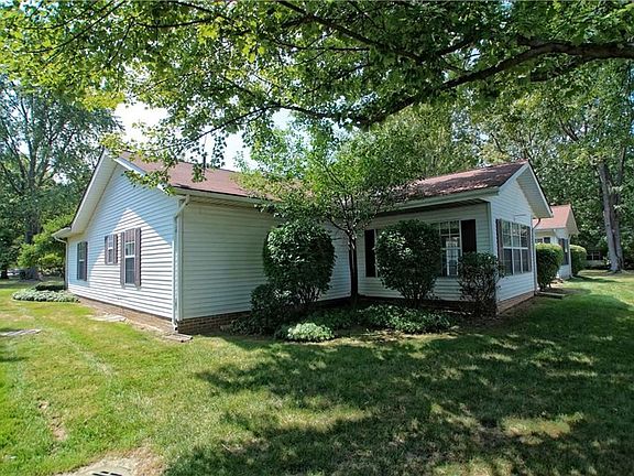 5th image of 6034 Weymouth Dr Unit 3