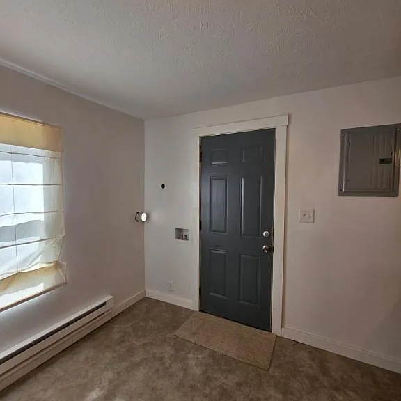 734 S Bell St #4 — Photo 4