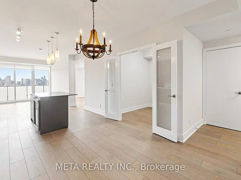 200 Bloor St W #2502 — Photo 21