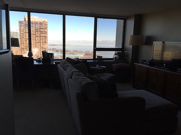 3rd image of 2800 N Lake Shore Drive #2709