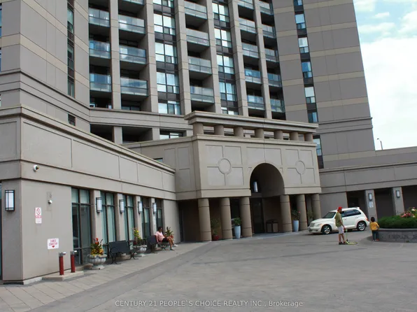 220 Forum Dr #1505, Mississauga, ON L4Z 4K1