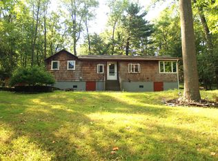 22 Jacobs Creek Rd, Ewing, NJ 08628