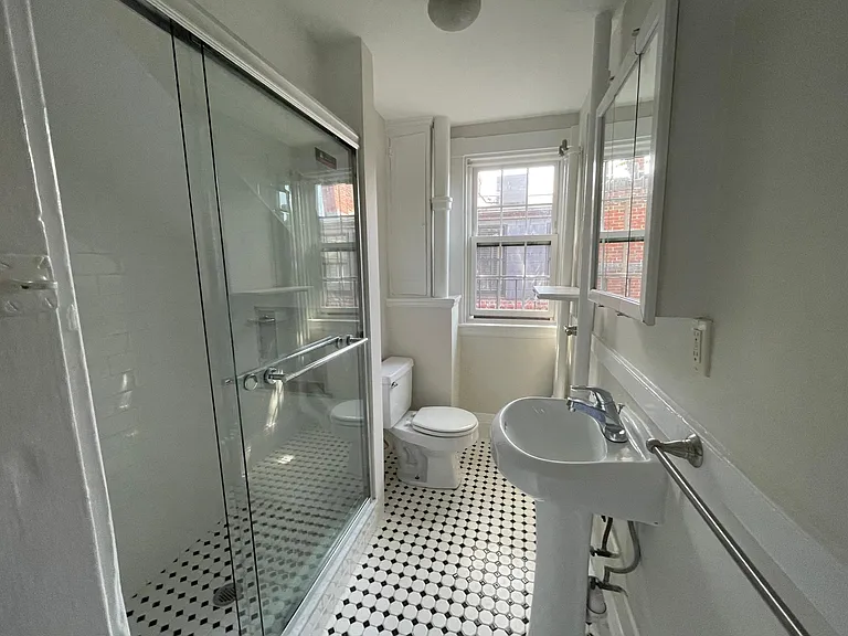 25 S Russell St #4 — Photo 9