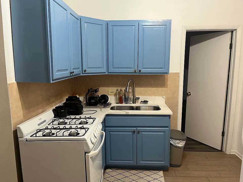 2246 W Taylor St #2