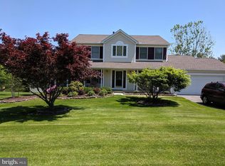 52 Brook Meadow Cir, Shrewsbury, PA 17361
