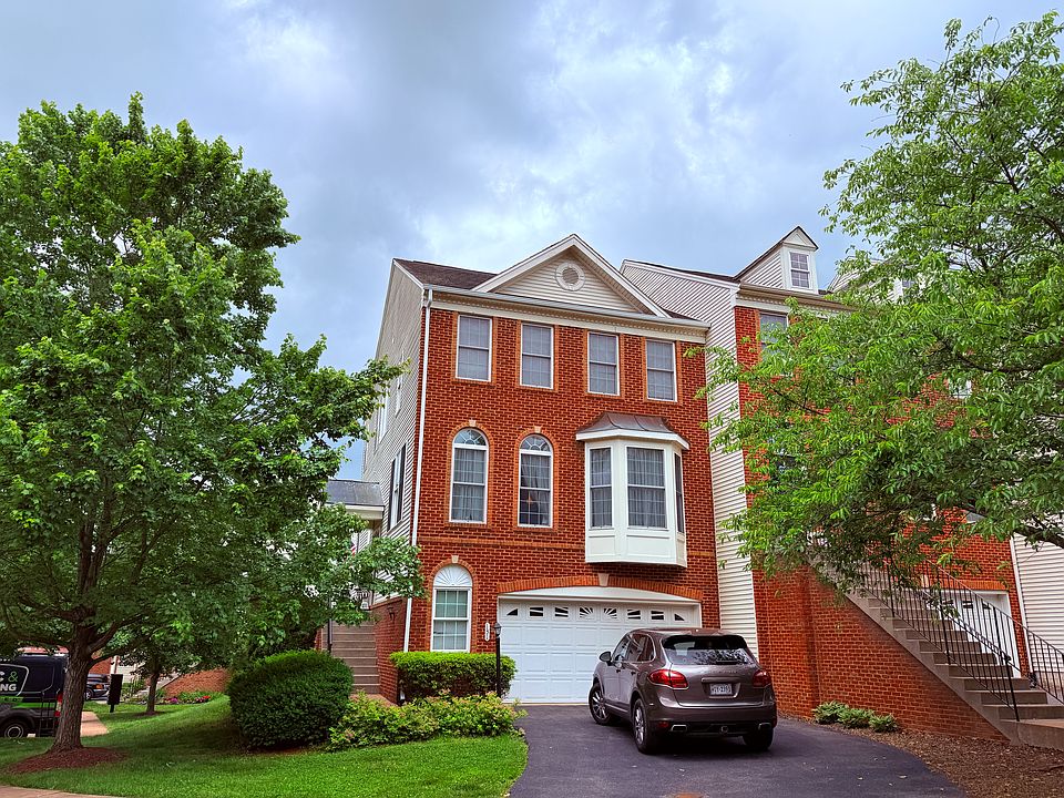 1st image of 131 Ivy Hills Ter