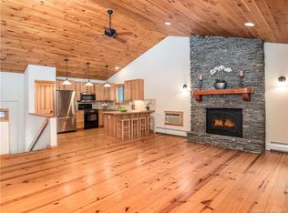 21 Mohigan Trl, East Hampton, CT 06424