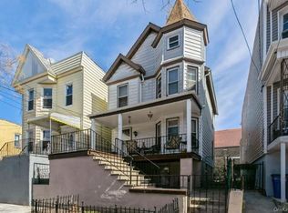 1812 Hunt Ave, Bronx, NY 10462