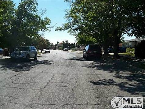 2nd image of 9834 Sidewinder St