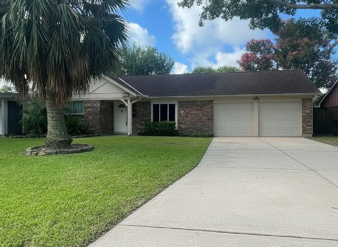 3 bed, 2.0 bath, 1992 sqft, $2,625 — Photo 2