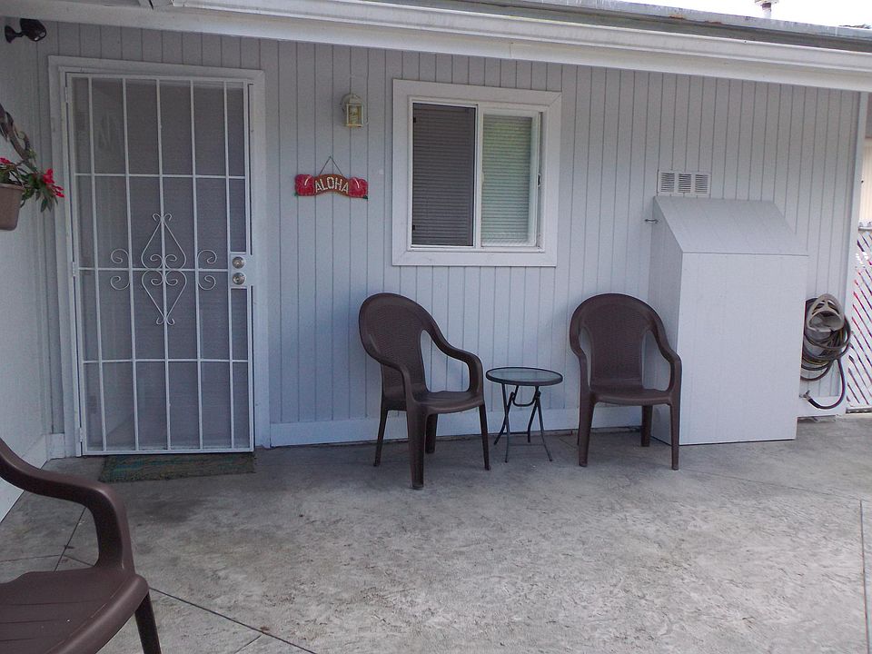 Private Entrance