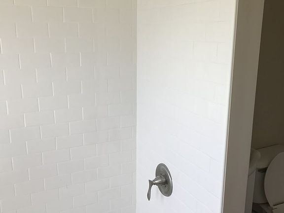 3rd image of 1054 Edmund Ave