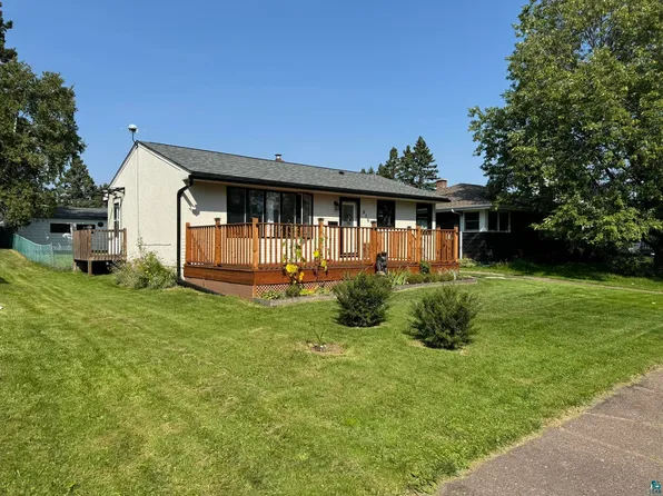 615 12th Ave, Two Harbors, MN 55616