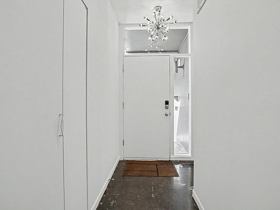 5th image of 4939 E 26th Pl