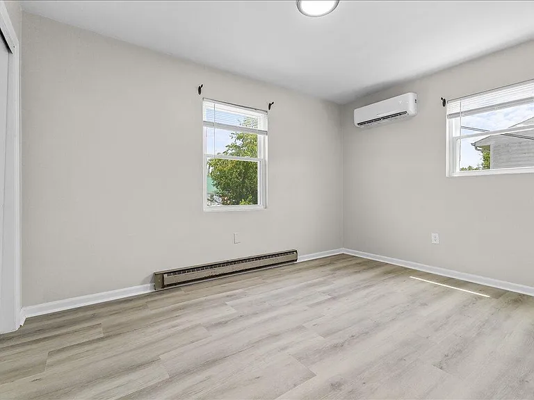 713 Bibb St NE — Photo 12