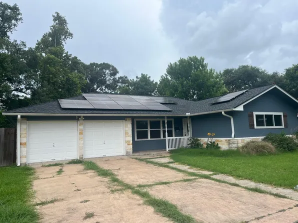 603 Center Way St, Lake Jackson, TX 77566