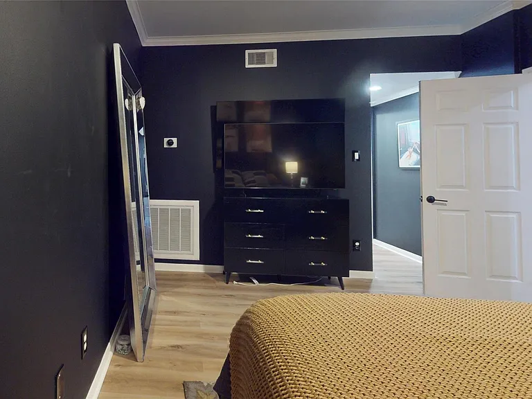17 Waugh Dr #201 — Photo 31