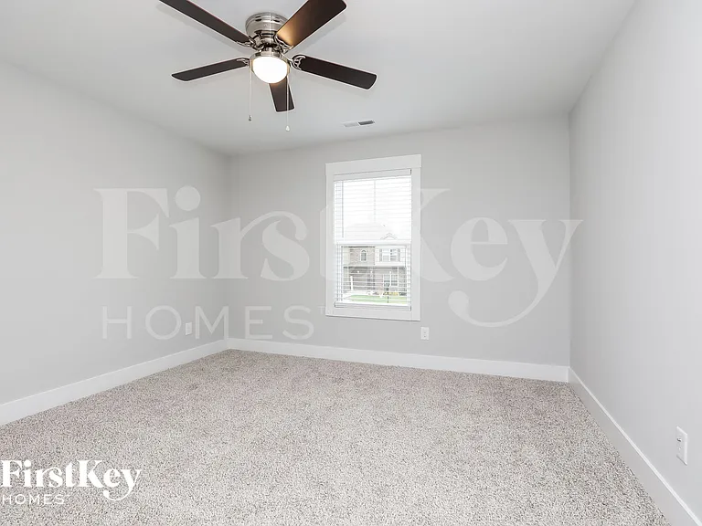 1413 Kingbird Dr — Photo 12