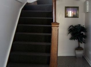 1143 E 81st Pl APT 2, Chicago, IL 60619