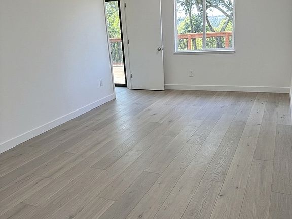 2nd image of 10 Patricia Rd