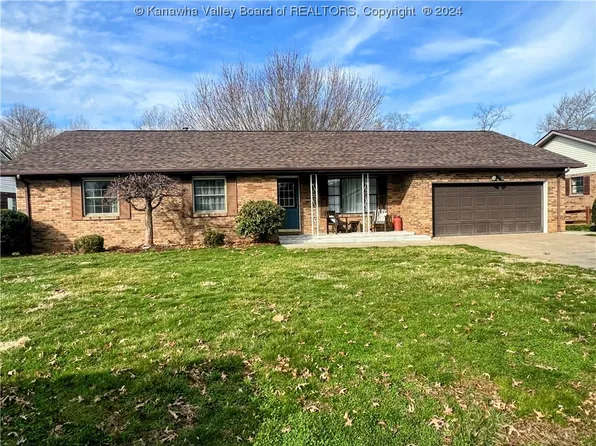 1252 Park Ave, Ravenswood, WV 26164