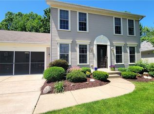 6470 White Oak Way, Lake View, NY 14085