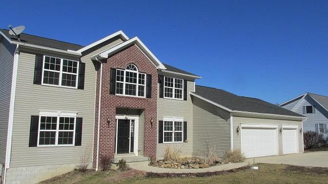 1st image of 341 Deer Trail Dr SE