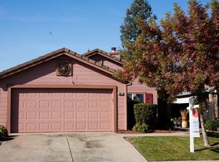 9067 Bristol Plaza Way, Elk Grove, CA 95624