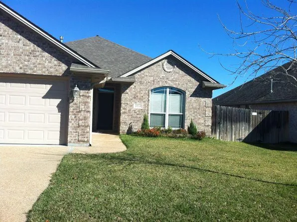3712 Essen Loop, College Station, TX 77845