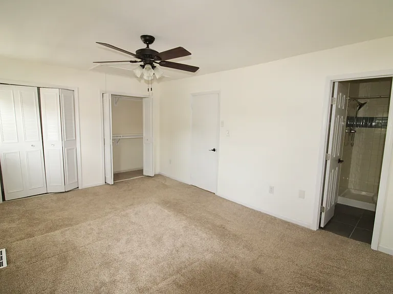 8501 Buckeye Ct — Photo 23