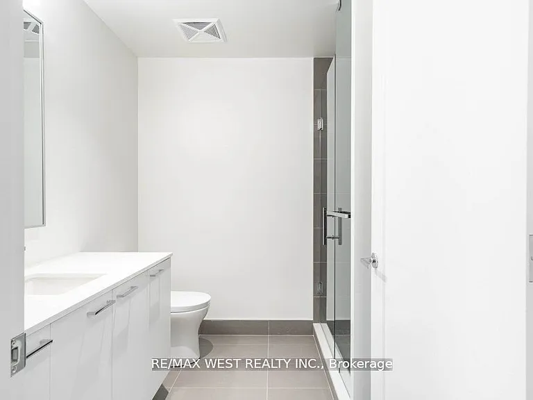 293 The Kingsway #307 — Photo 7