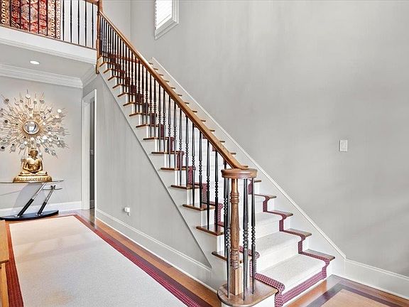 5th image of 7155 Ainsworth Dr