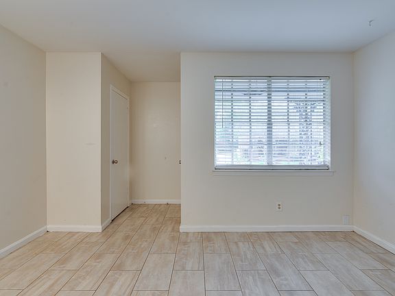 5th image of 1964 Carr Ave #1