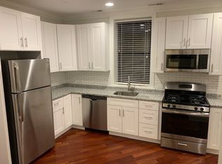 7355 N Seeley Ave #G, Chicago, IL 60645