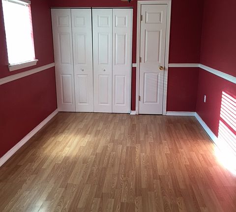 2nd image of 4324 Cunningham Dr