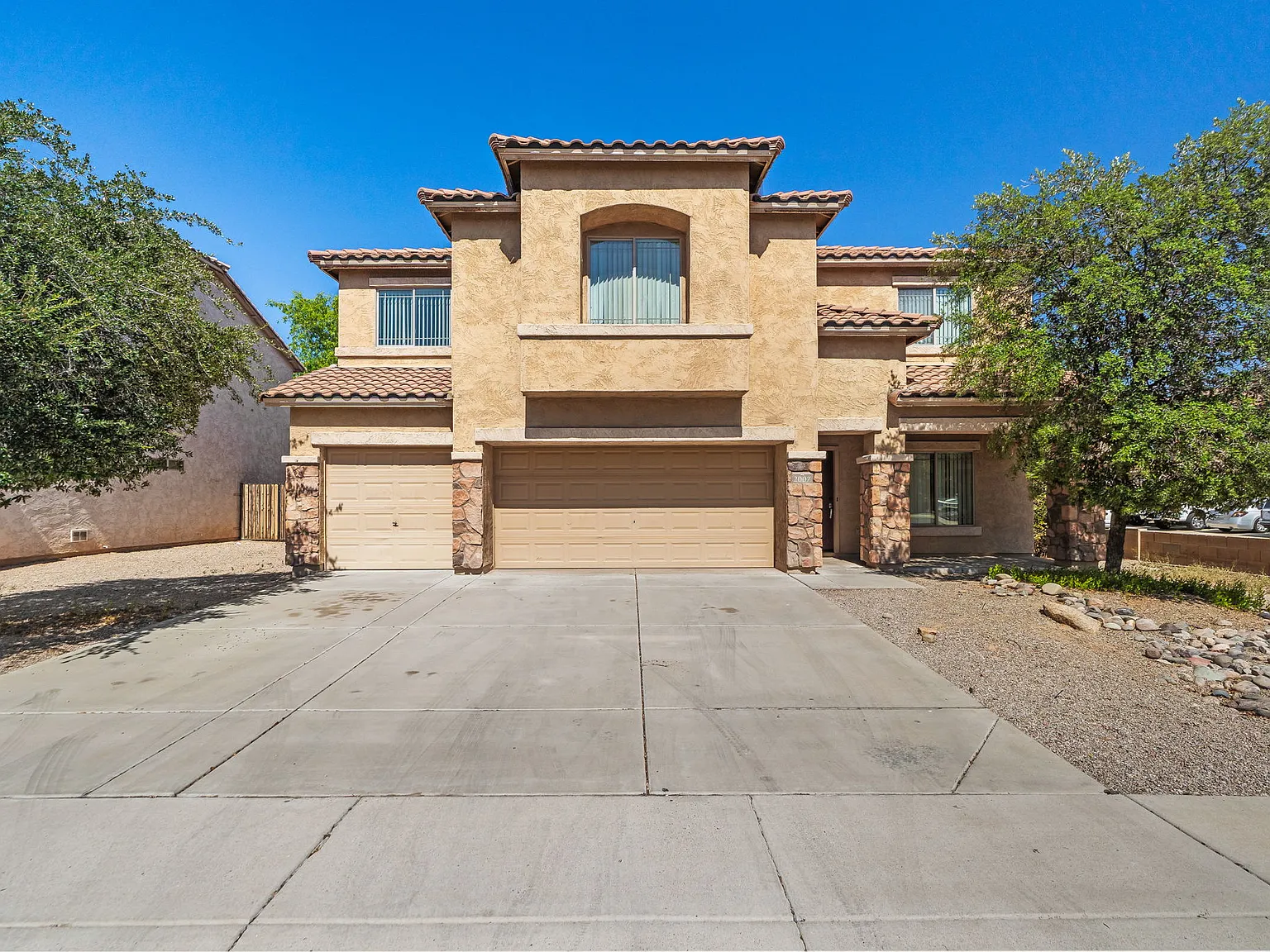 2007 N 94th Ln Phoenix AZ 85037 — Photo 2