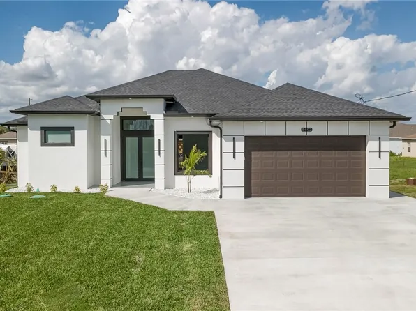 5402 6th St W, Lehigh Acres, FL 33971
