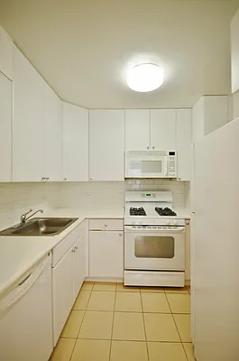 Rented by Keller Williams NYC | media 5