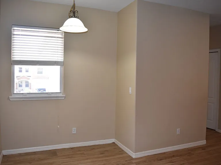 1040 Venetian Dr #203 — Photo 25