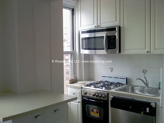 Rented by Rossi Living | media 36